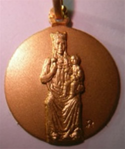 medalla virgen blanca de vitoria